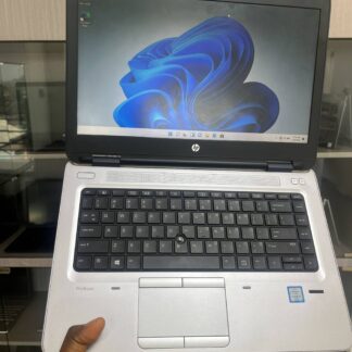 HP EliteBook 820 G3