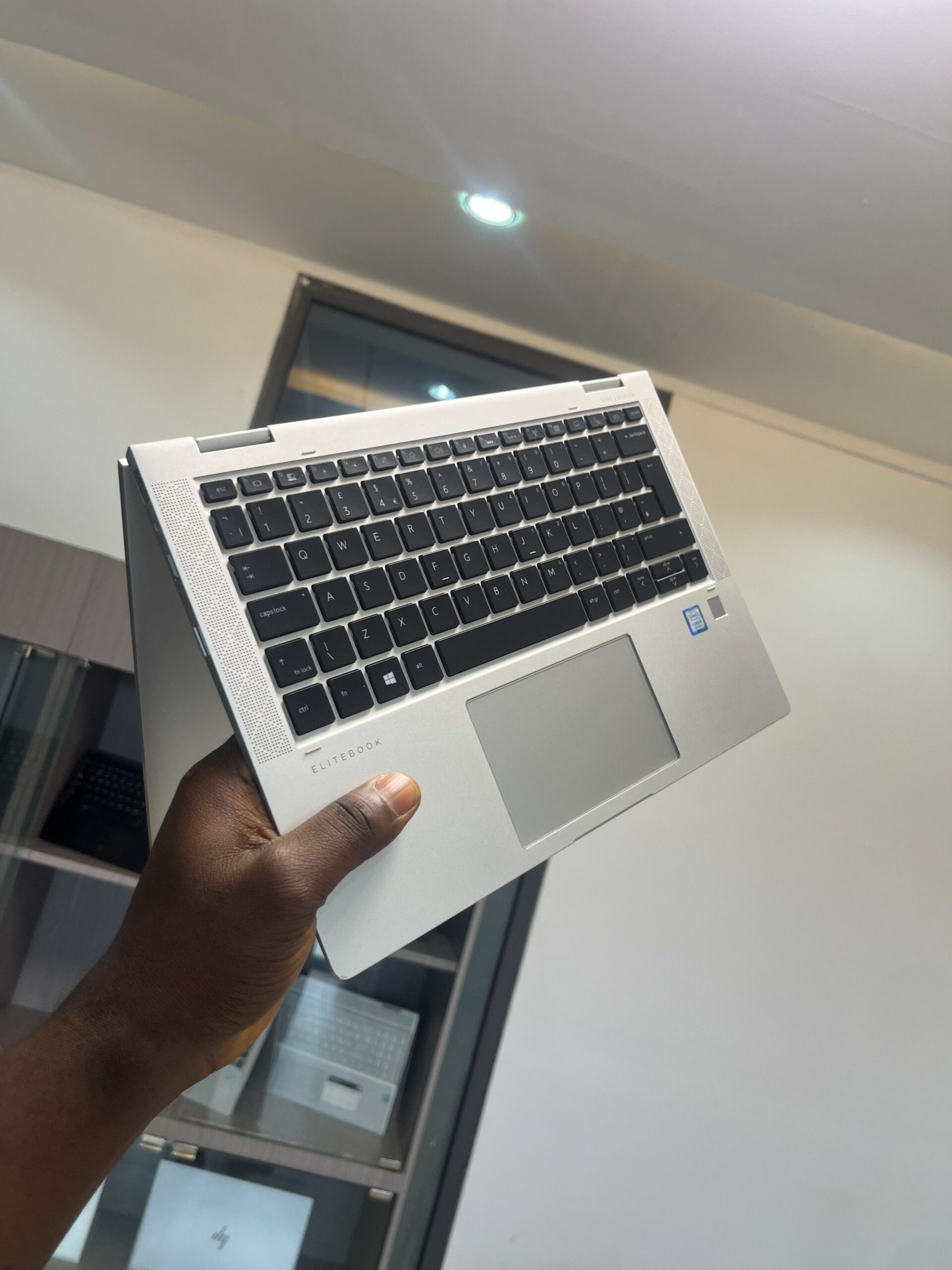 HP EliteBook x360 1030 G3 - Image 4
